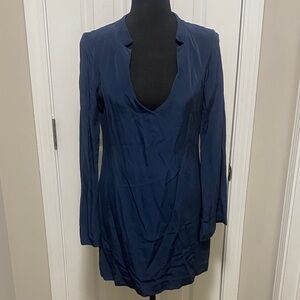 Elizabeth & James | 8 - Elegant Navy Long Sleeve Dress